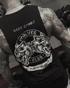 Заказать Bodybuilding Футболка Без Рукавов Wolves (Черный-Белый)